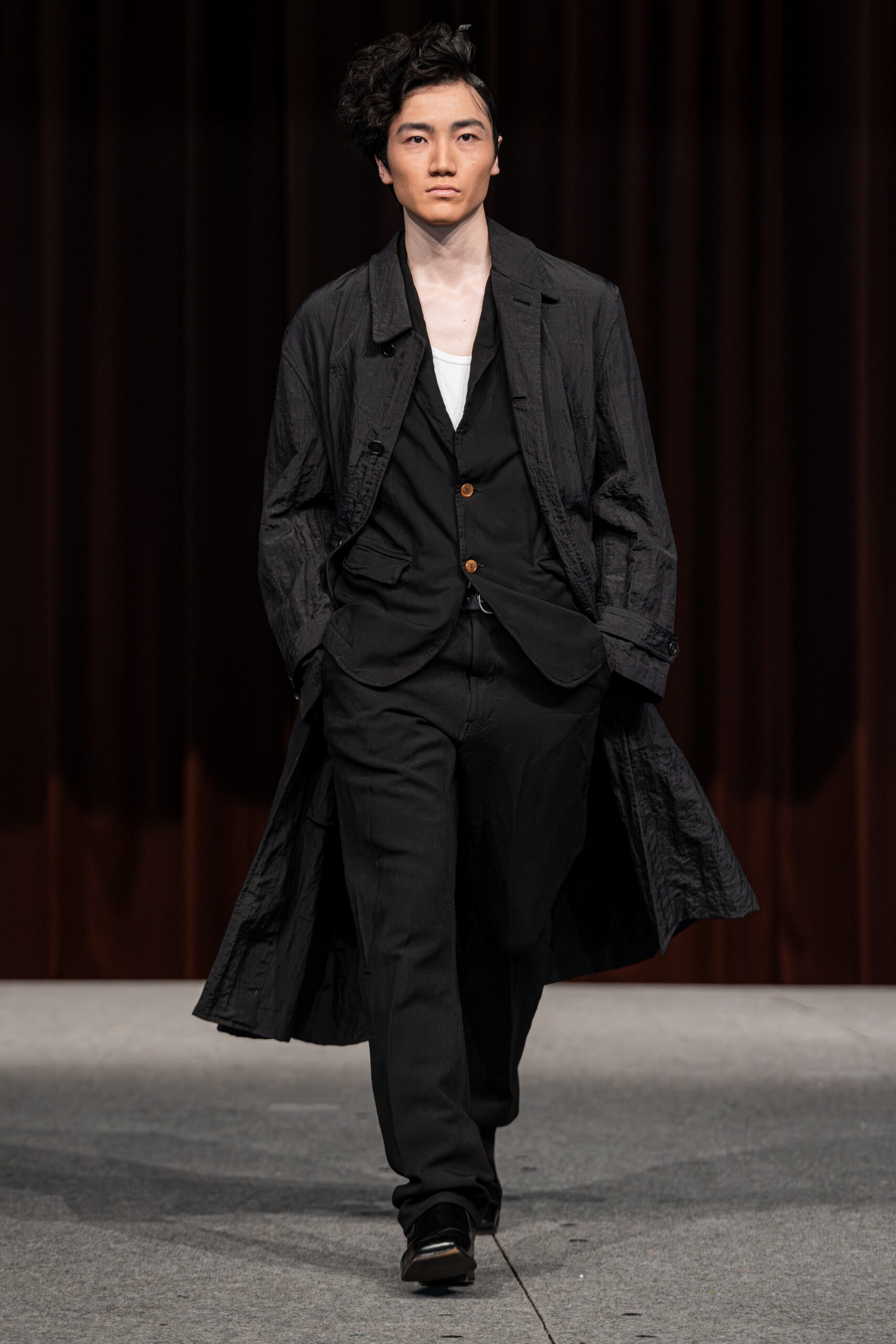 OtC_RUNWAY-003