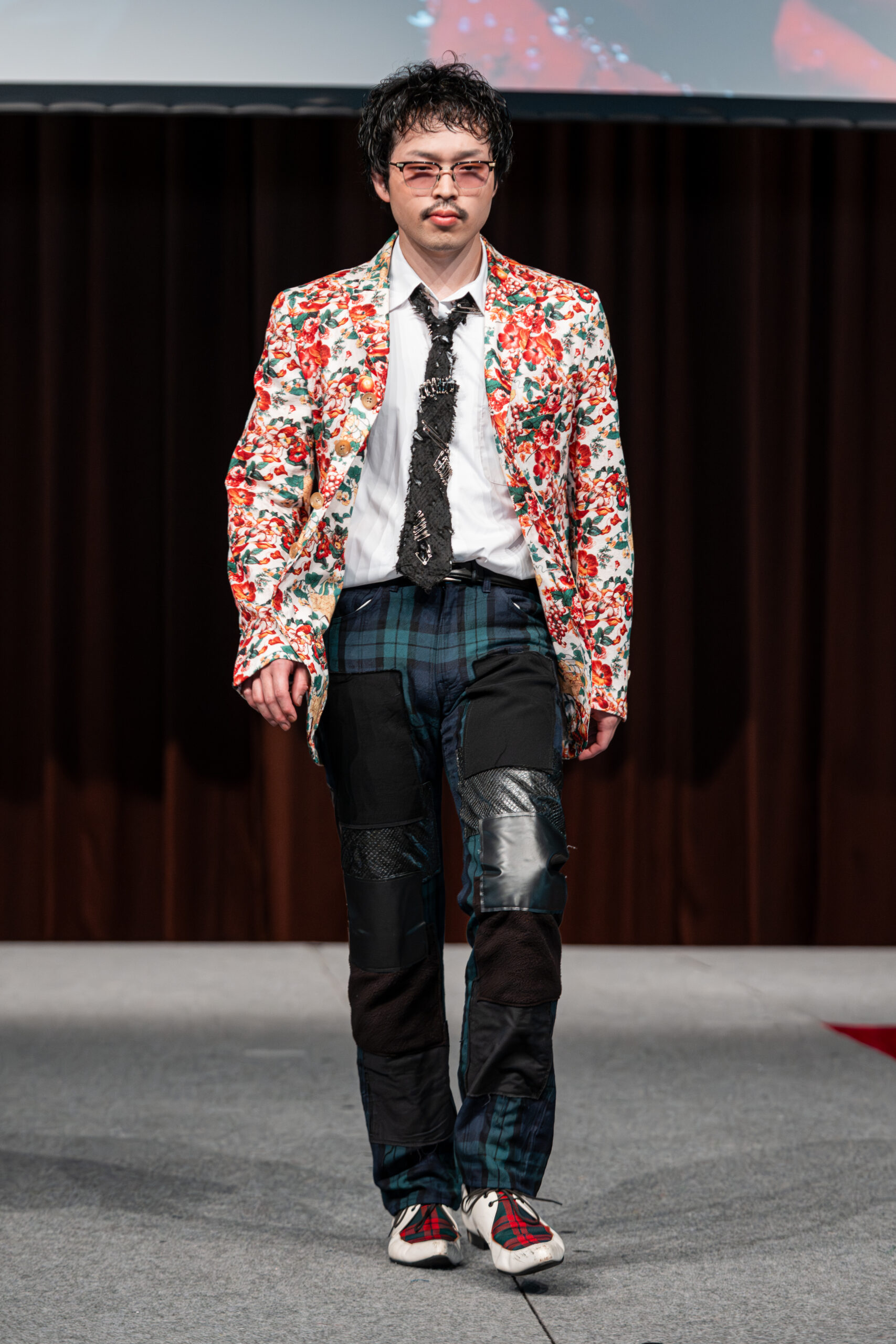 OtC_RUNWAY-010