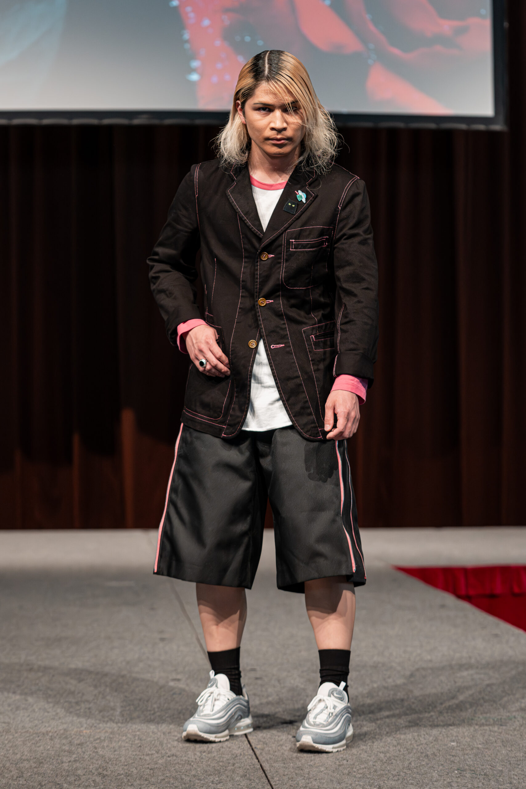 OtC_RUNWAY-044